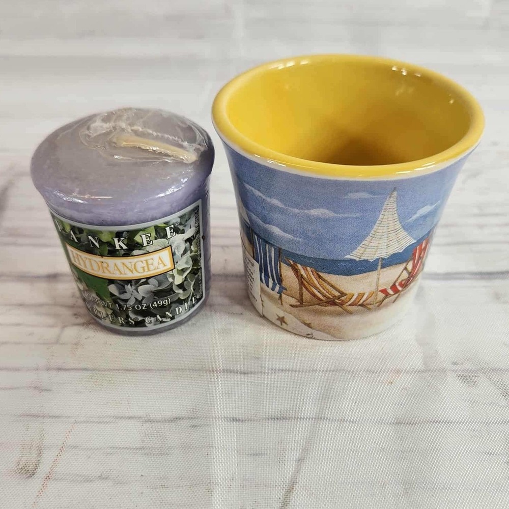 Nantucket Home Candle‎ Holder Hydrangea Scent - Yellow Interior